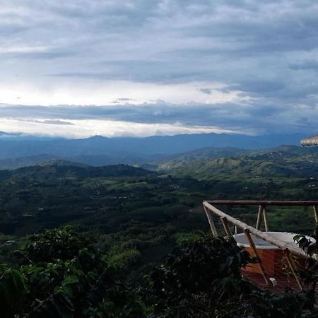Готель Glamping Orosierra Chinchina Екстер'єр фото